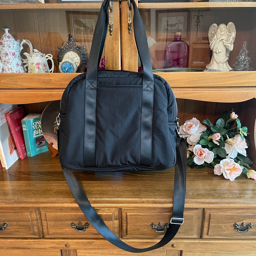 Isaac Mizrahi Black Nylon Handbag - Picture 3 of 12